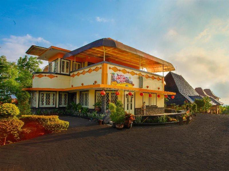 Ciptaningati Hotel Batu  Exteriör bild
