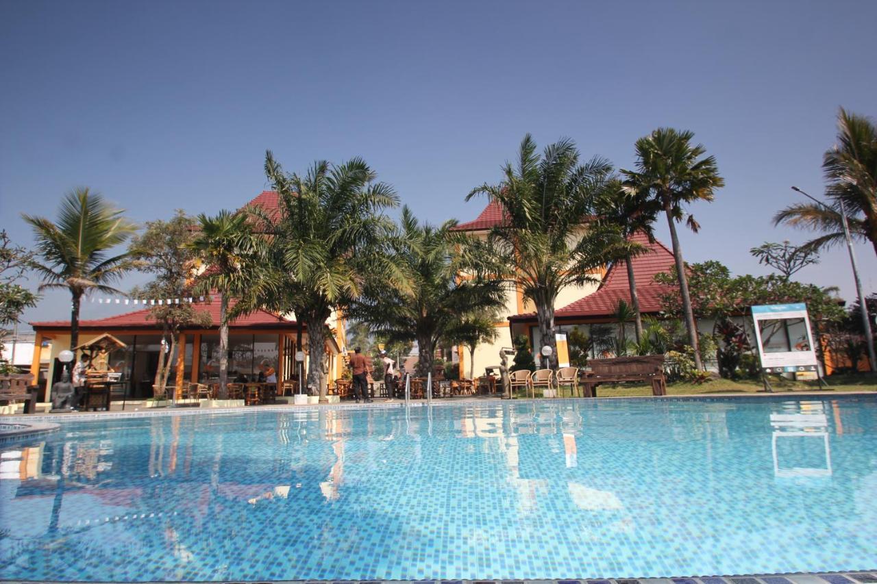 Ciptaningati Hotel Batu  Exteriör bild