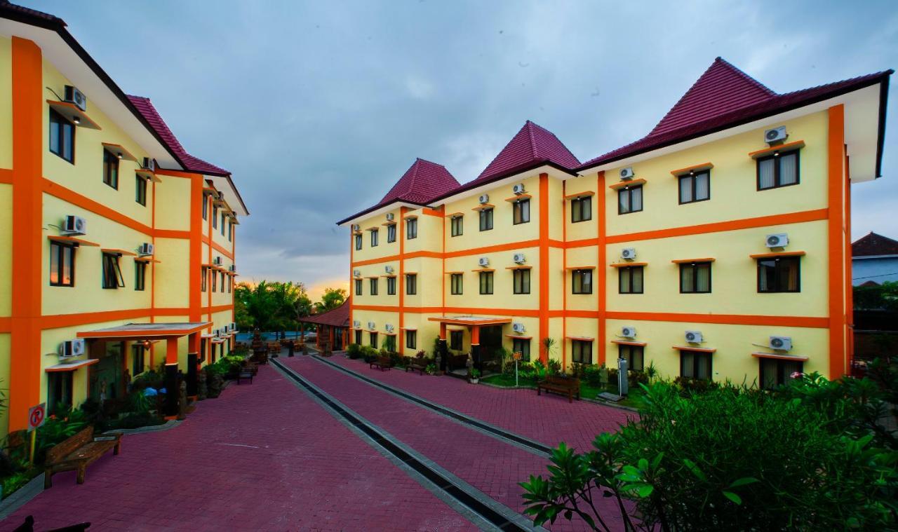 Ciptaningati Hotel Batu  Exteriör bild